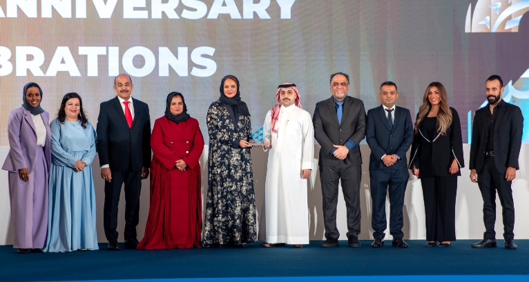 INJAZ Bahrain’s Volunteer Service Award